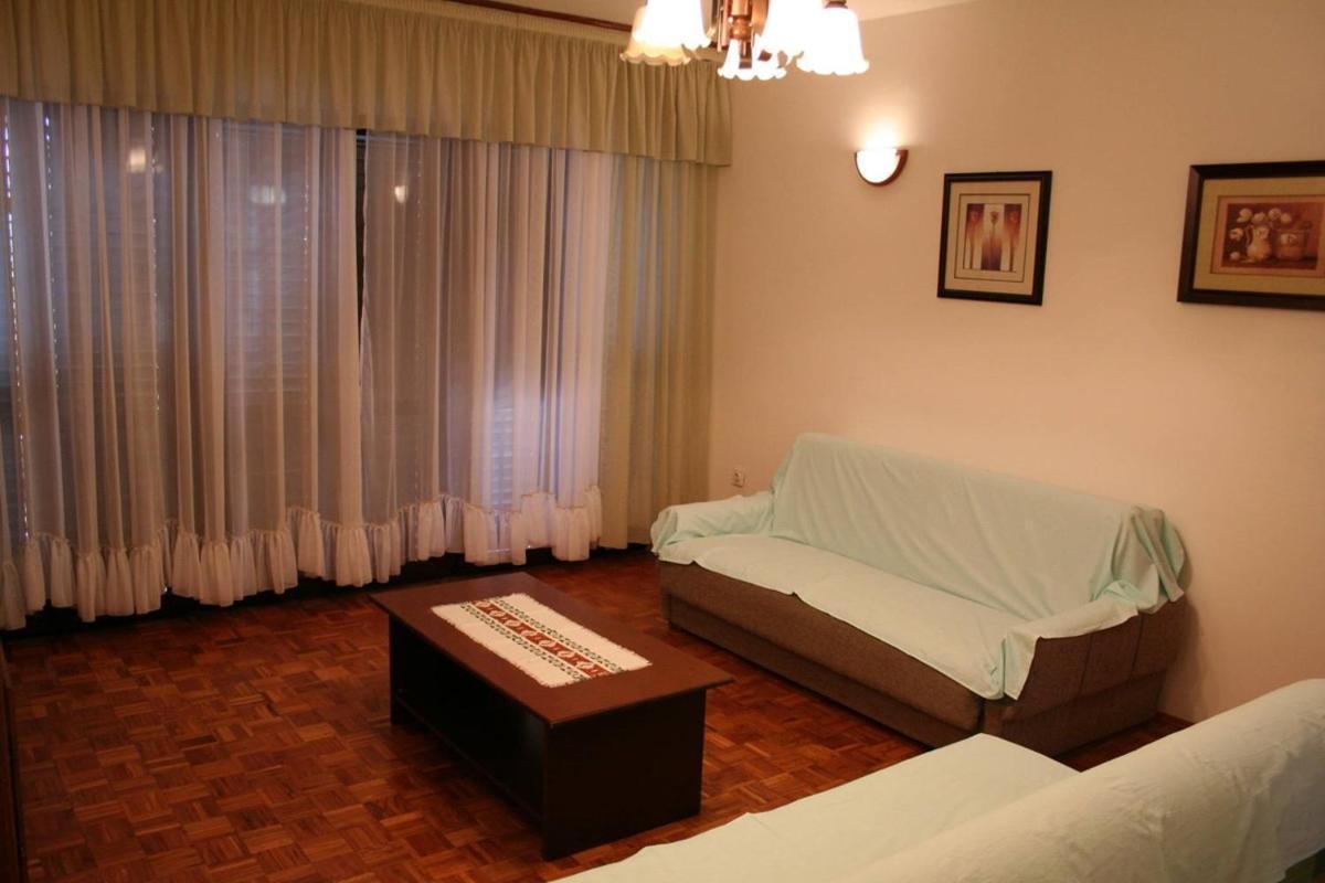 Apartments Susy Pula Bagian luar foto