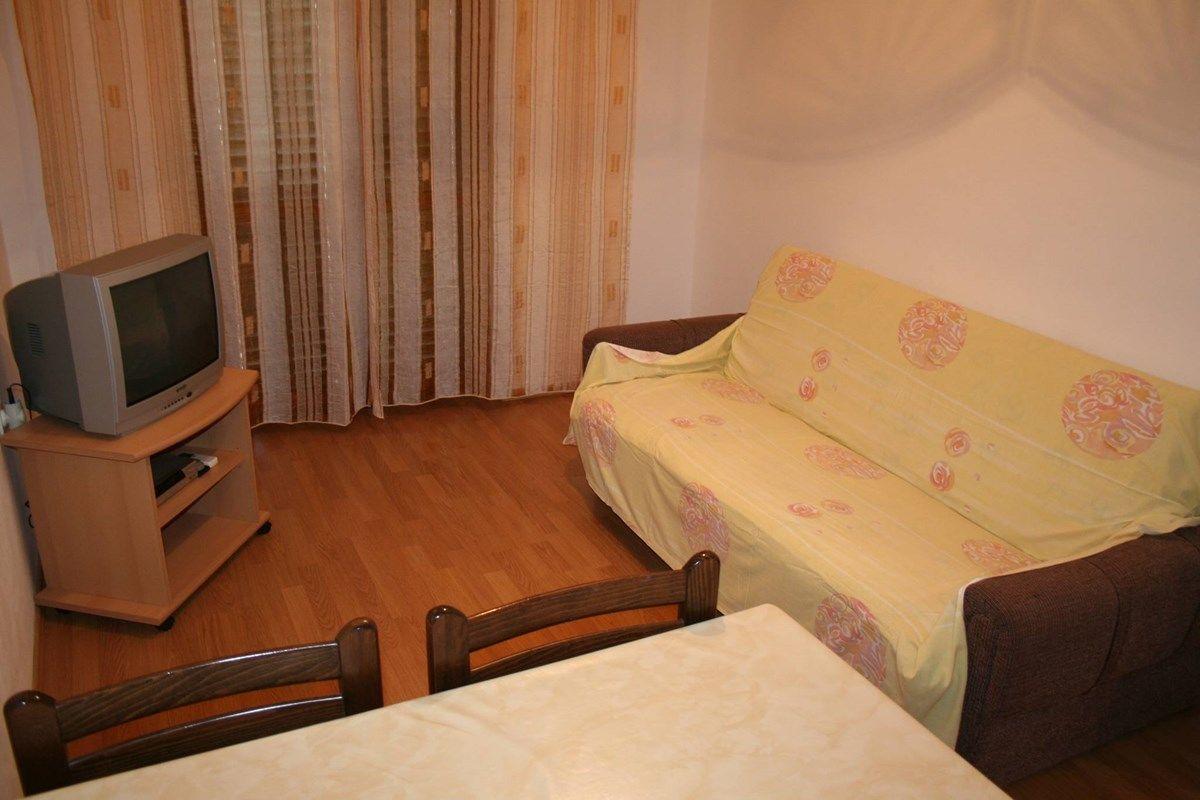 Apartments Susy Pula Bagian luar foto
